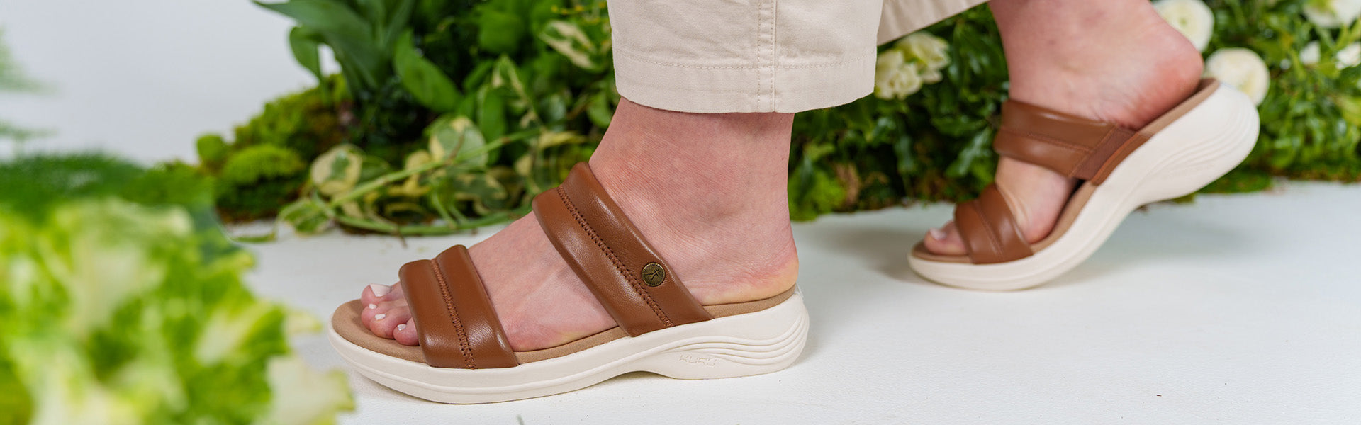 KURU CODA Women's shoes in Mesa Amber, ideal for all-day comfort and support.