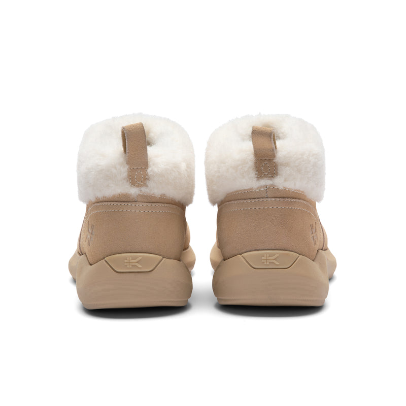 Back heel view of the KURU DRAFT Lahti Women's Slipper in Lathi-Buff Tan.