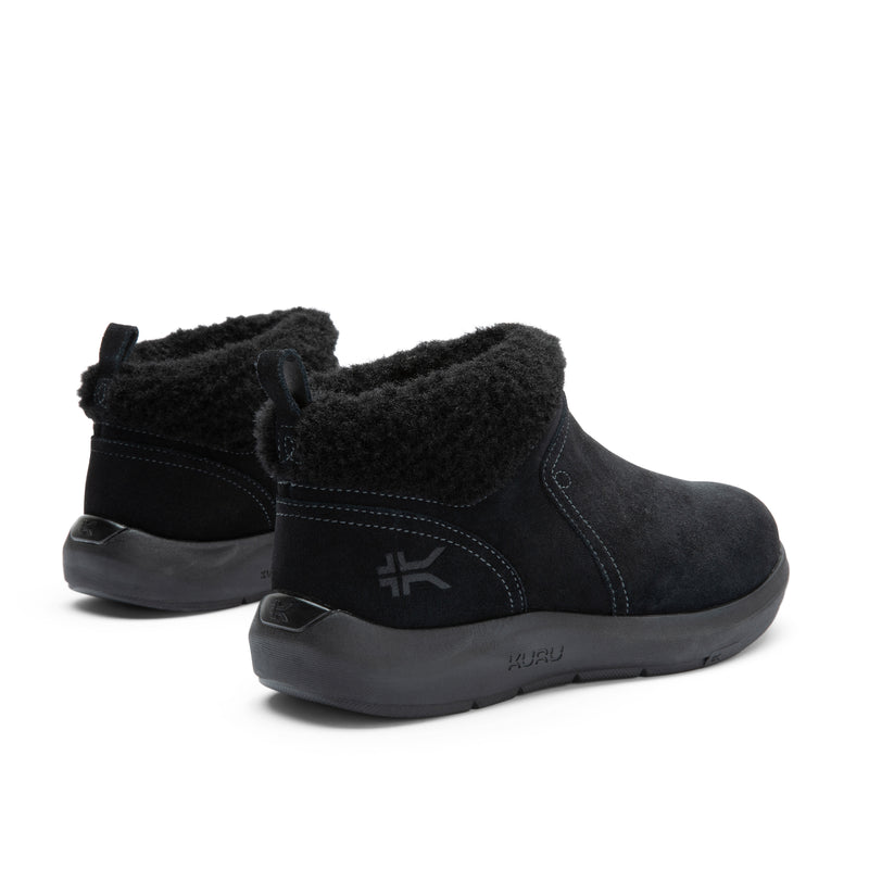 Close-up of the heel cup on the KURU DRAFT Lahti Women's Slipper in Jet Black.