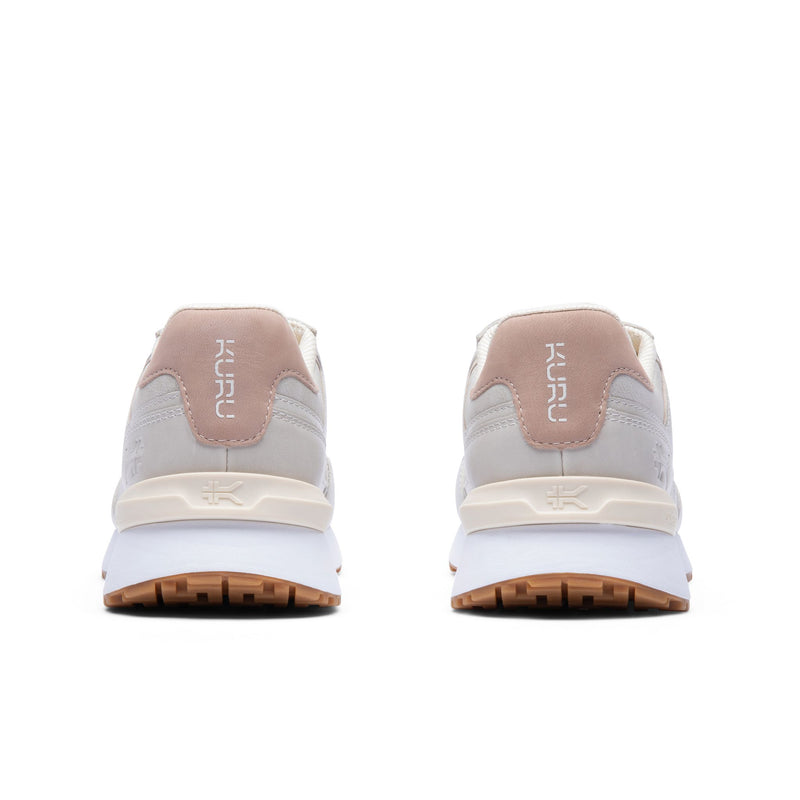 Rear view of the heel and KuruSole on the KURU APOGEE Luxe Unisex Leather Sneaker in Taupe Gray.