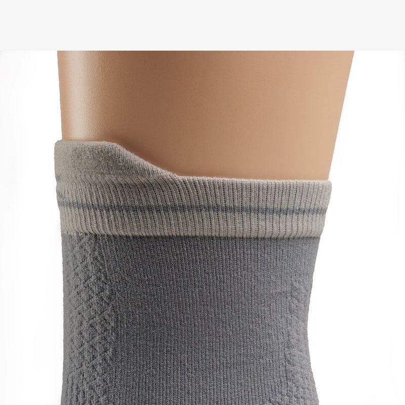 KURU SPARC 2.0 Crew Socks in Gray.