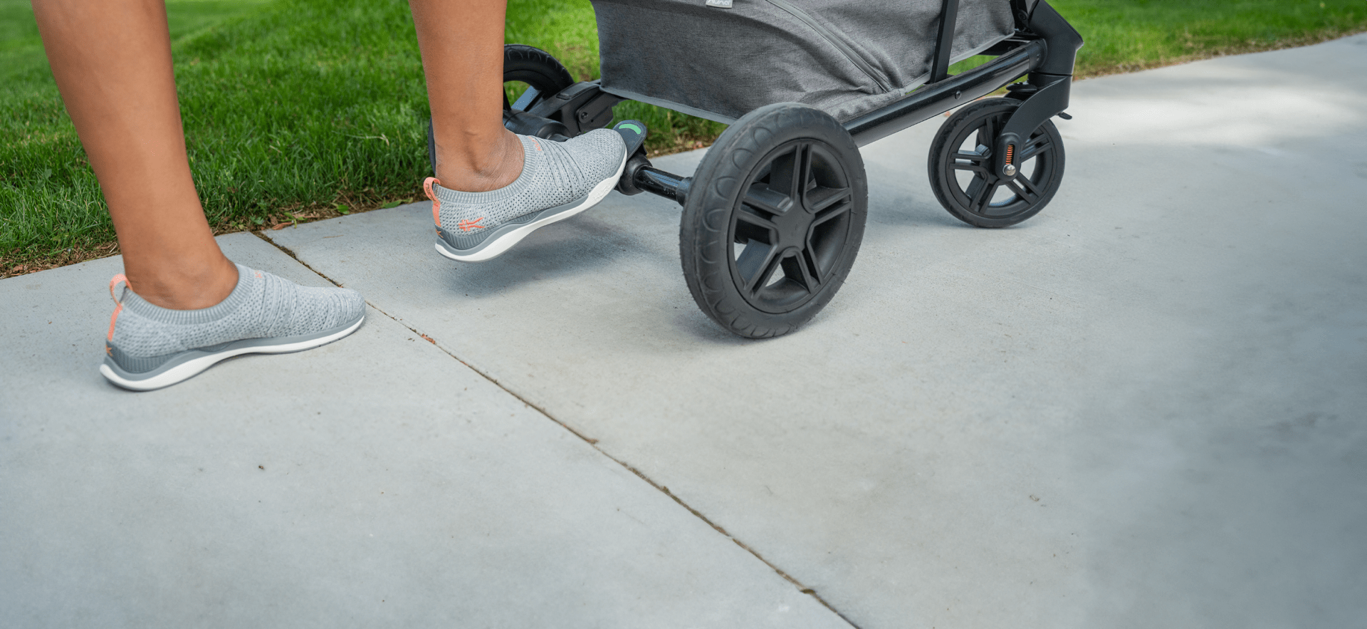 KURU Cash rewards program overview highlighting benefits for KURU Footwear customers.